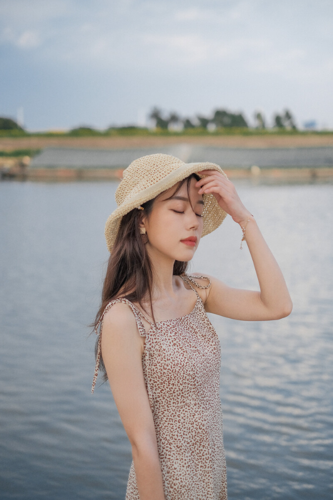 8a761a0ffd854c9d95b0d3f13b3a2a7e