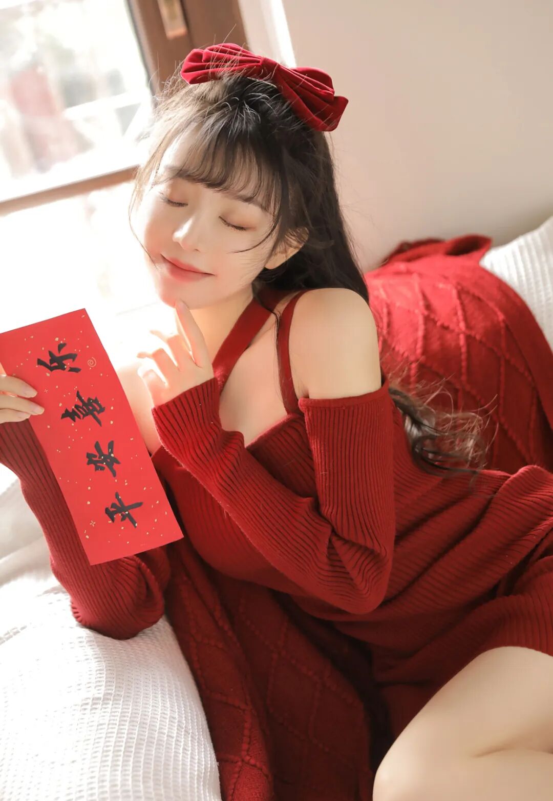 少女写真丨温馨时光里的美好祈愿-霞书