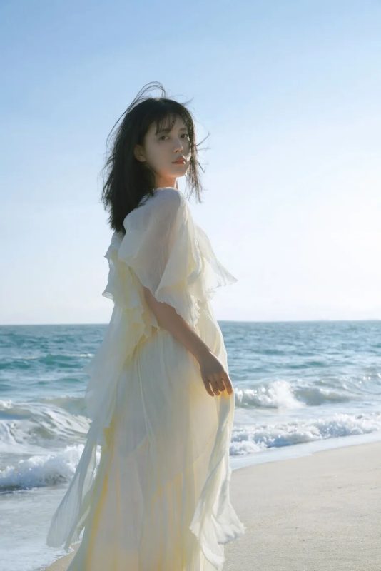 落墨斑白双鬓，如爱你时潮水没顶-霞书