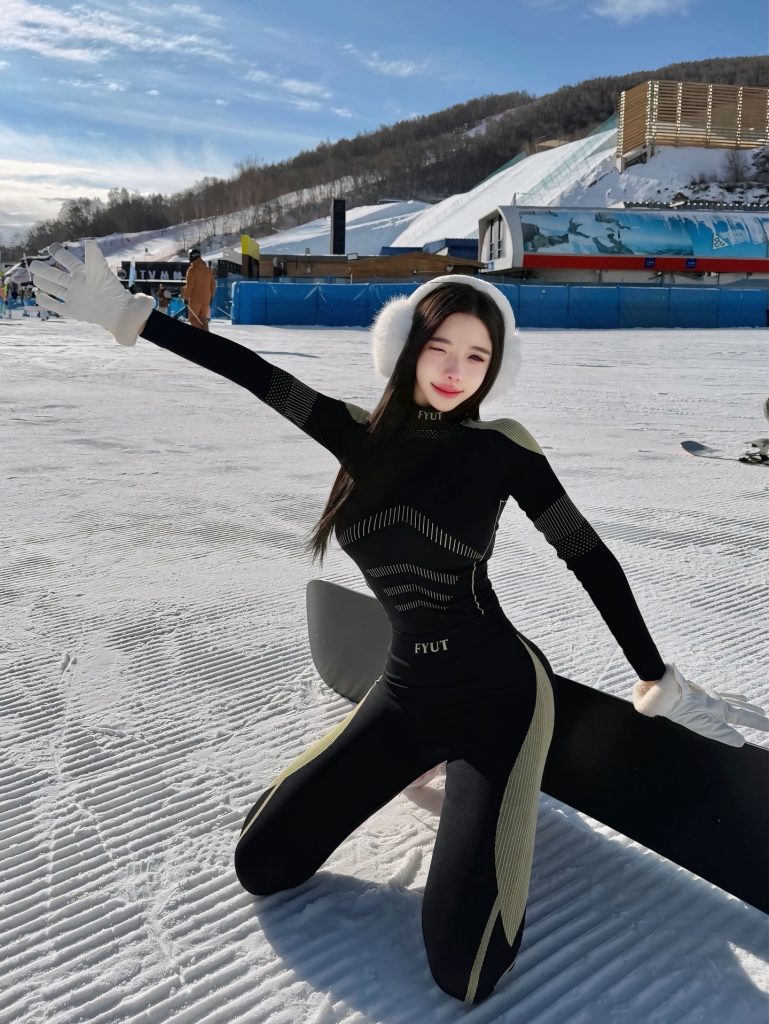 图片[4]-🏂这个冬天，在雪场飞驰的快乐谁懂啊！❄️-霞书